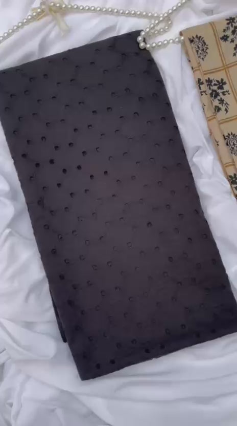 BLACK CHIKENKARI